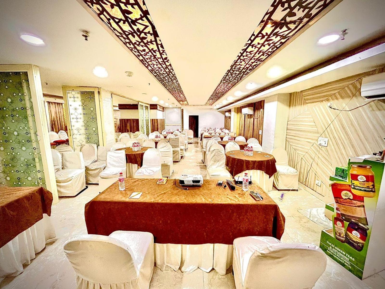 Hotel Spb 87 Near Karol Bagh Metro Station Delhi Extérieur photo