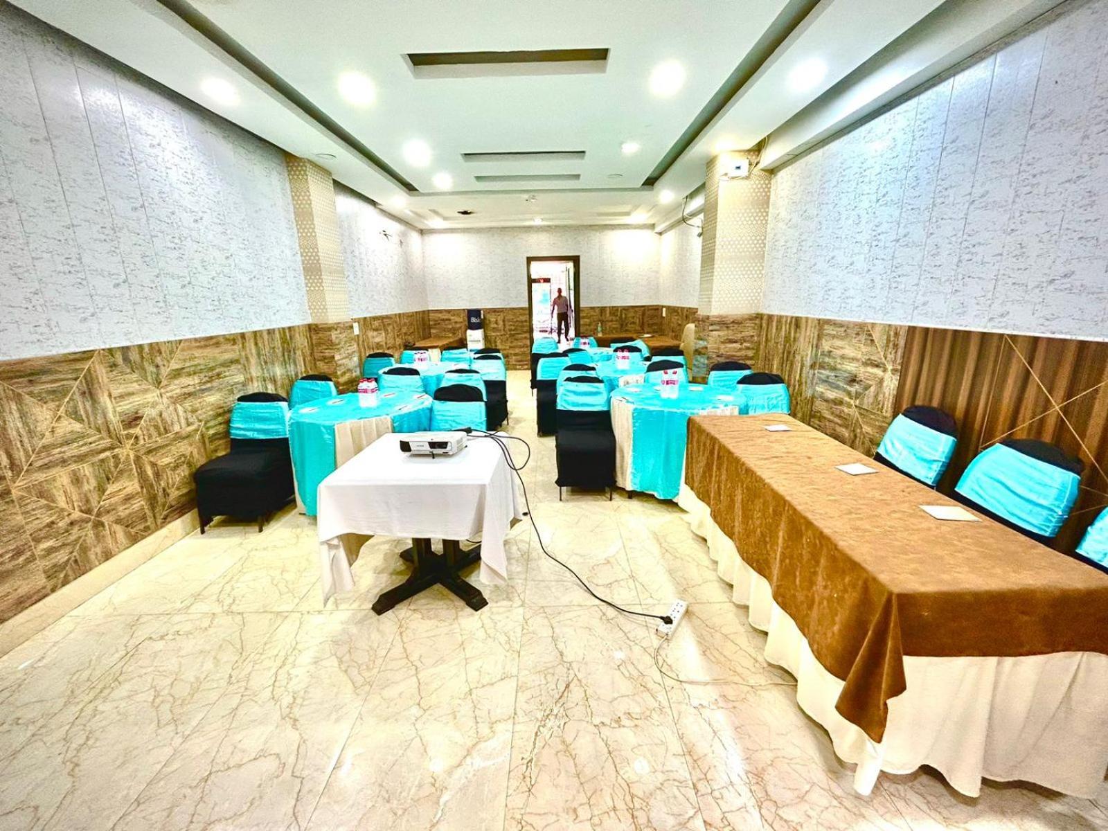 Hotel Spb 87 Near Karol Bagh Metro Station Delhi Extérieur photo