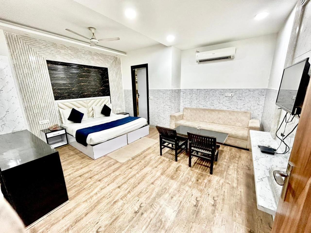 Hotel Spb 87 Near Karol Bagh Metro Station Delhi Extérieur photo
