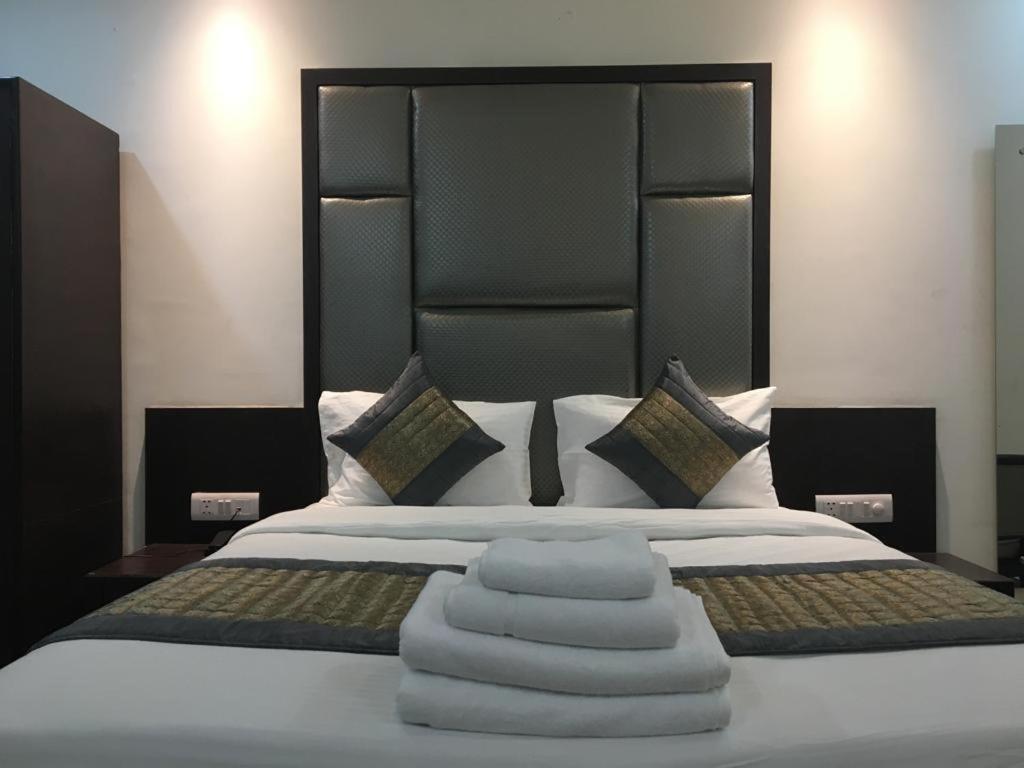 Hotel Spb 87 Near Karol Bagh Metro Station Delhi Extérieur photo