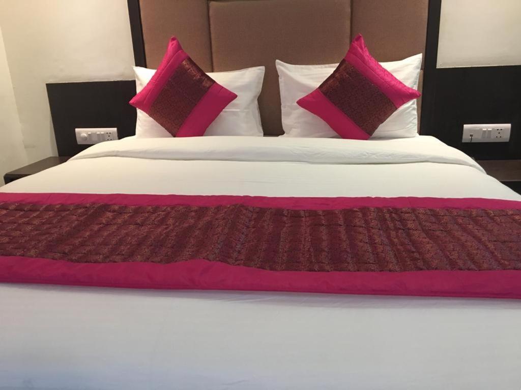 Hotel Spb 87 Near Karol Bagh Metro Station Delhi Extérieur photo