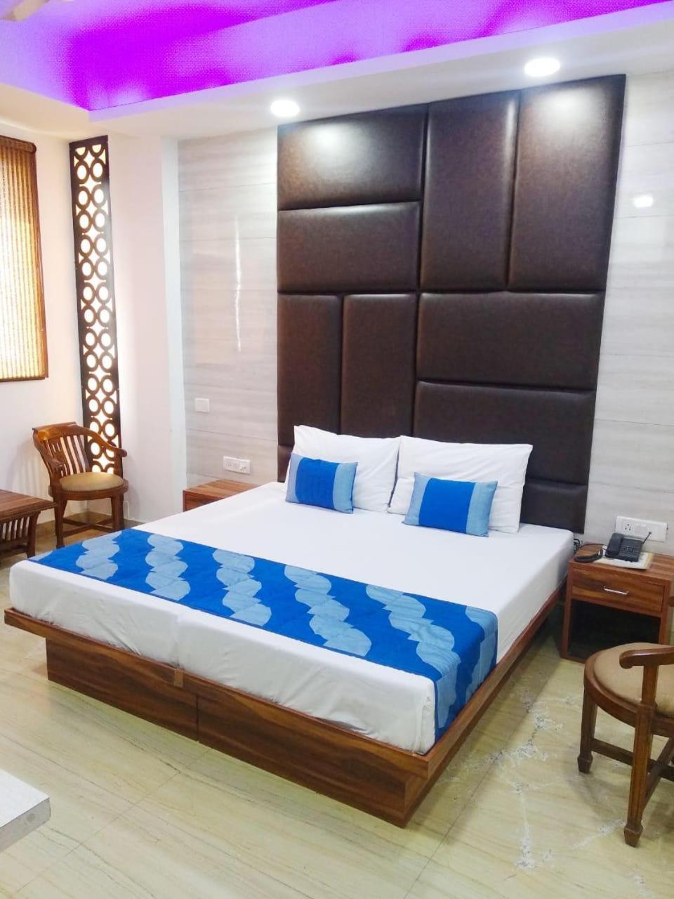 Hotel Spb 87 Near Karol Bagh Metro Station Delhi Extérieur photo